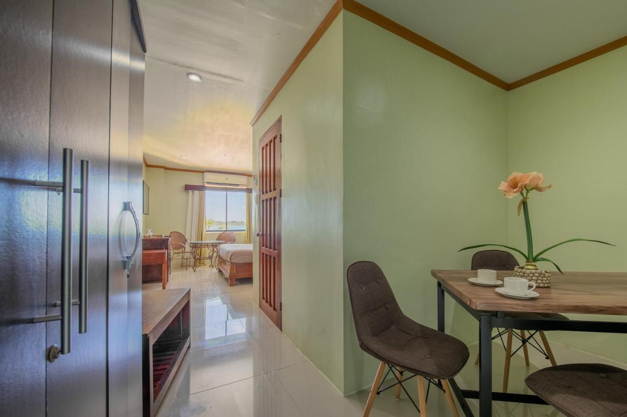 Rawis Resort Hotel And Restaurant Borongan 外观 照片